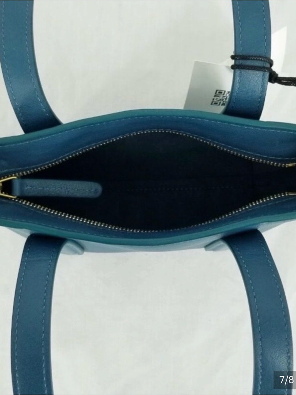 Mansur Gavriel Giraffe Mini
Leather Purse -NWT - Peacock
Limited Edition - Picture 7 of 7